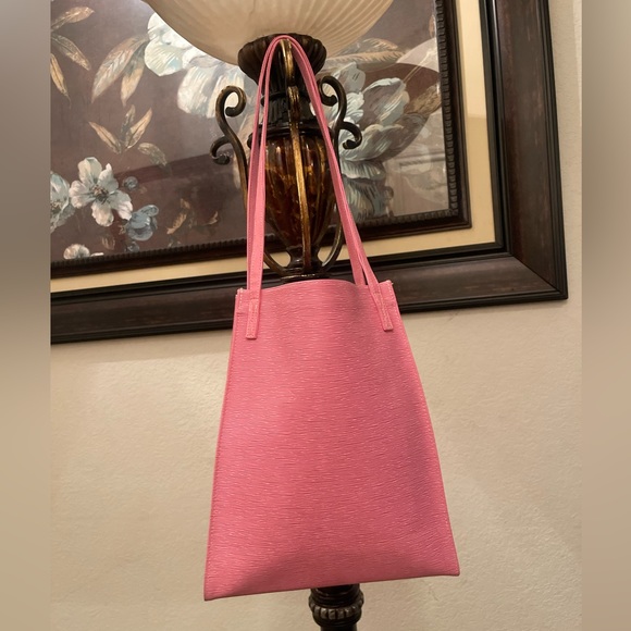 Estee Lauder Handbags - Estee Lauder please check all picture of condition